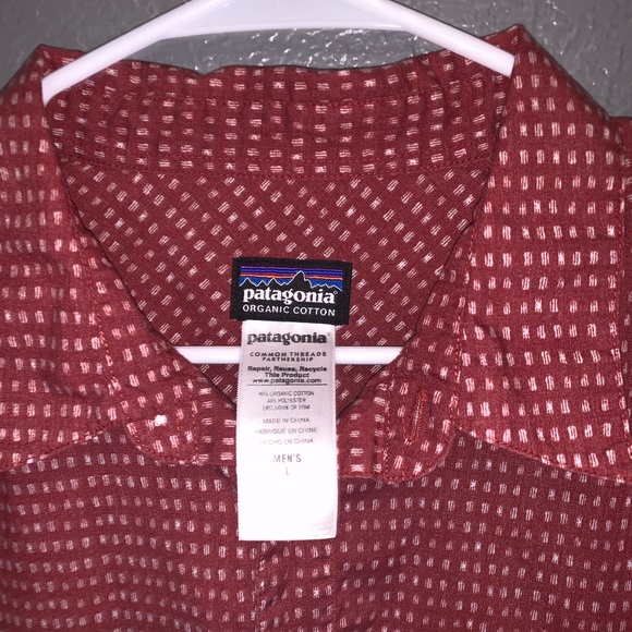 Red Patagonia short sleeve button up casual shirt - Picture 2 of 5